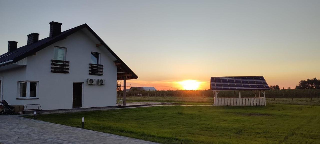 Apartamenty Wilga Spokojne Miejsce Z Calorocznym Jacuzzi I Letnim Basenem 维尔加 外观 照片