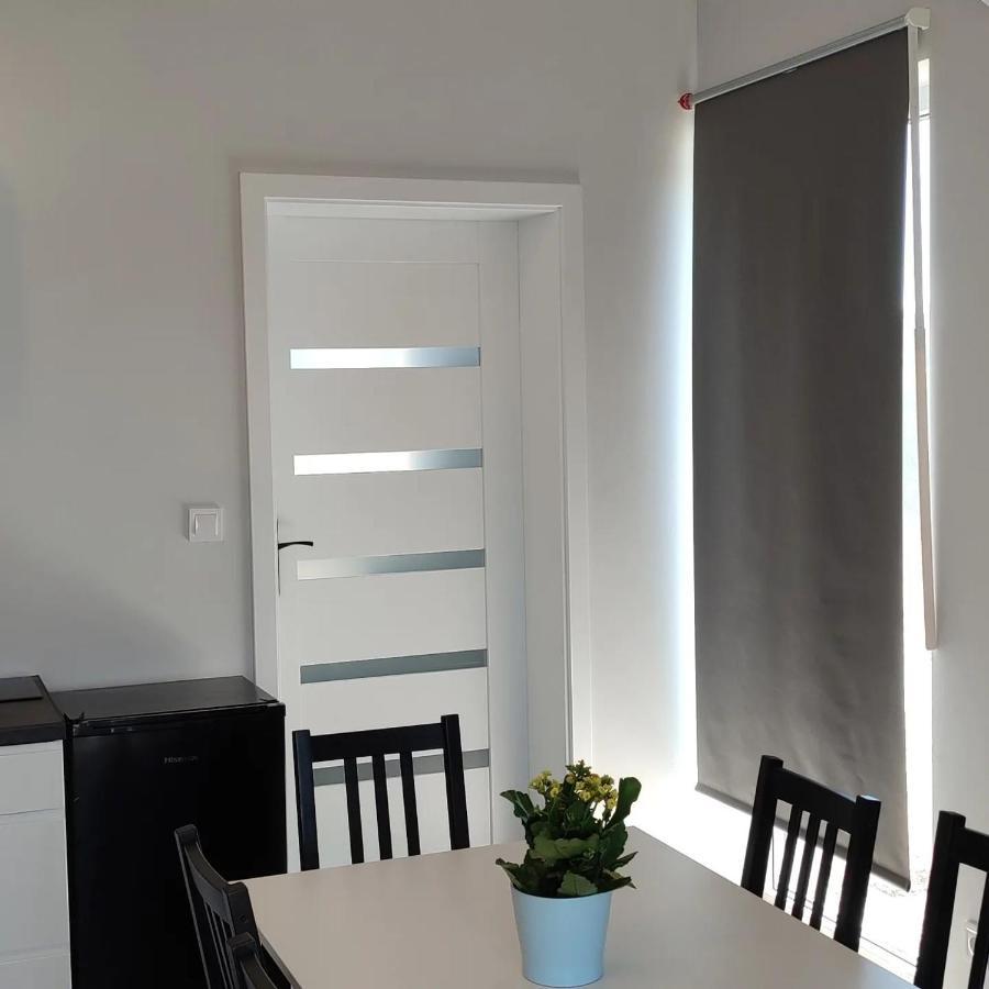 Apartamenty Wilga Spokojne Miejsce Z Calorocznym Jacuzzi I Letnim Basenem 维尔加 外观 照片
