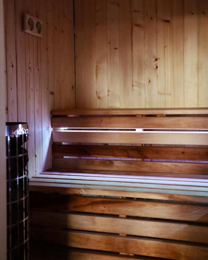 Apartamenty Wilga Spokojne Miejsce Z Calorocznym Jacuzzi I Letnim Basenem 维尔加 外观 照片