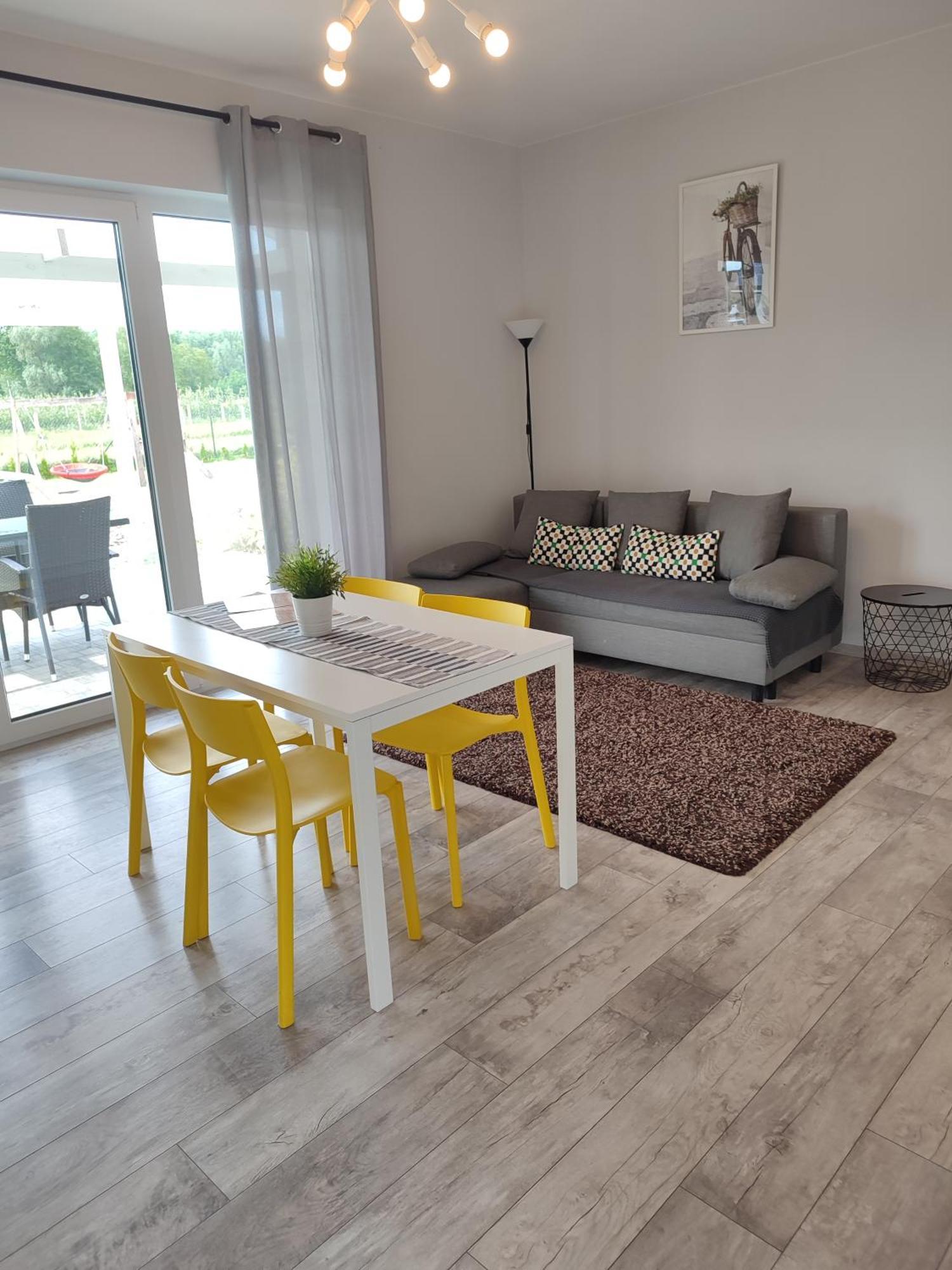 Apartamenty Wilga Spokojne Miejsce Z Calorocznym Jacuzzi I Letnim Basenem 维尔加 客房 照片