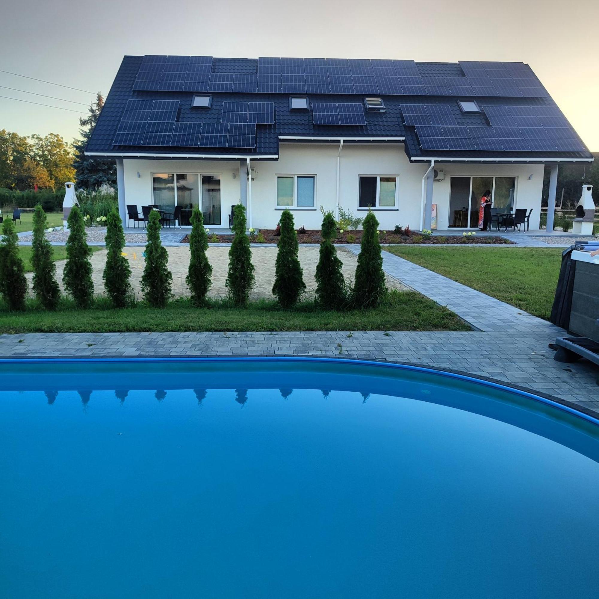 Apartamenty Wilga Spokojne Miejsce Z Calorocznym Jacuzzi I Letnim Basenem 维尔加 外观 照片